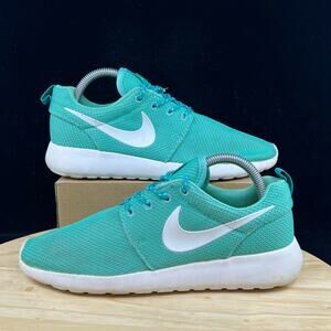 Nike Roshe Teal Blue/ White Womens athletic shoe Size 8.5